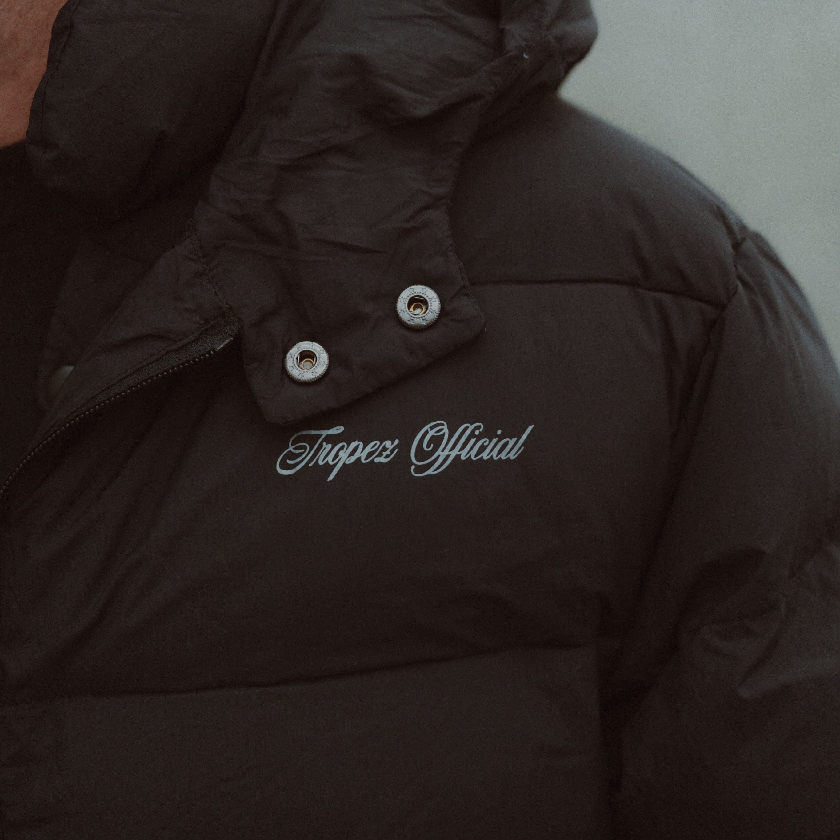 Monte Puffer - Black - Image 4